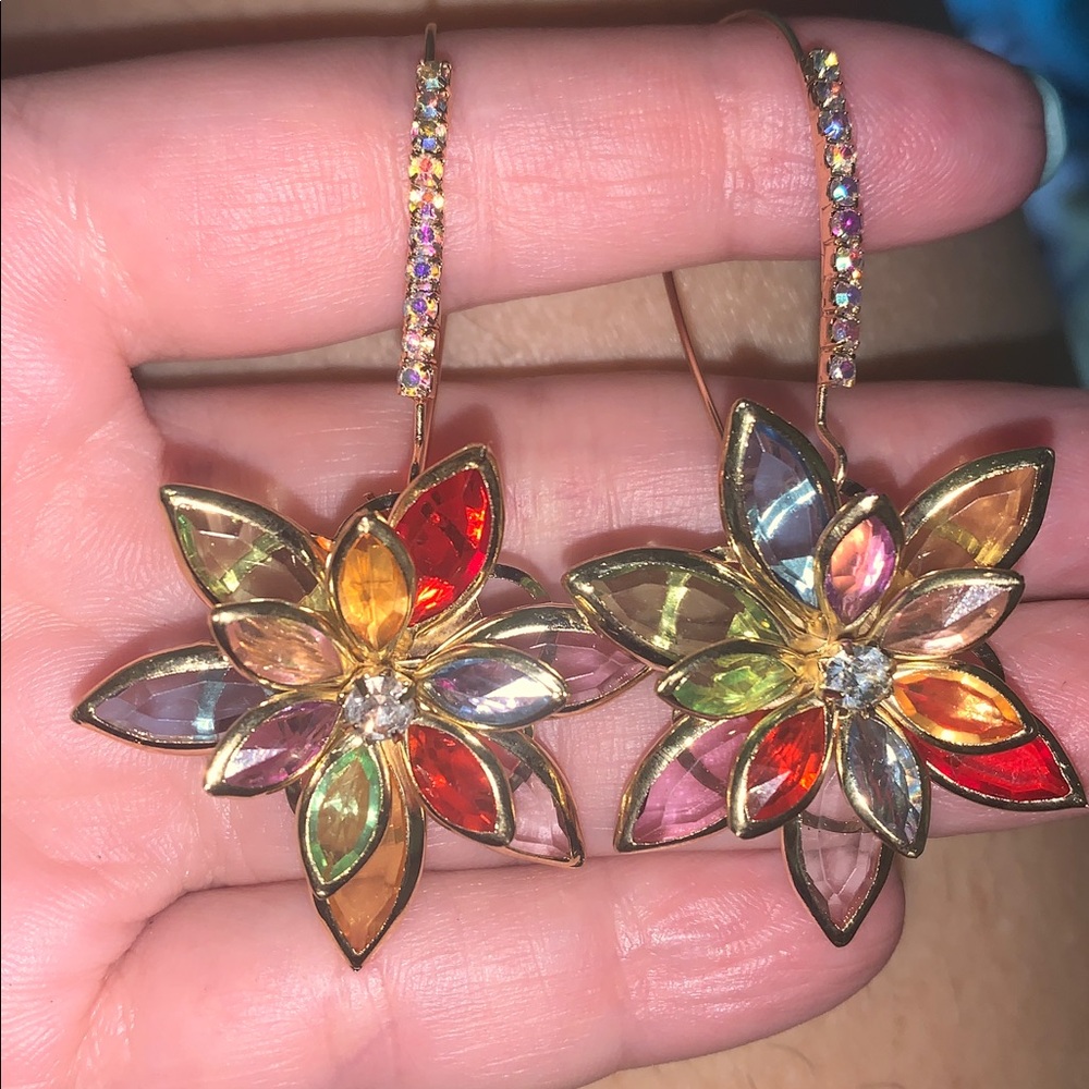 Floral Crystal Multicolor dangle hoop Earrings nwt